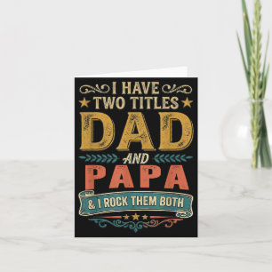 Habe zwei Titel Papa und Vater Lustiger Vatertag Karte
