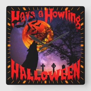 Haben Sie ein Howling Halloween Quadratische Wanduhr