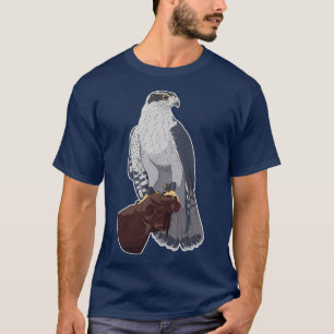 Habicht auf Handschuh 1 T-Shirt