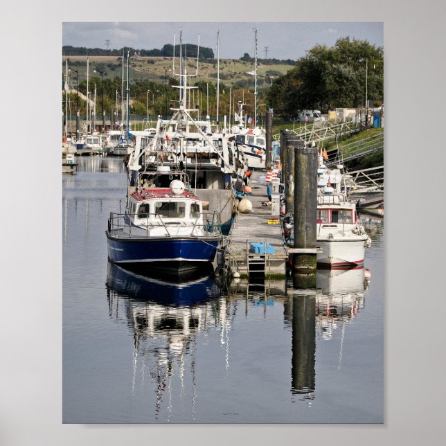 Hafen Le Tréport in Frankreich Poster (Vorne)
