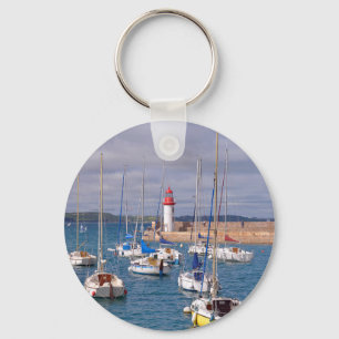 Hafen von Erquy in Frankreich Schlüsselanhänger