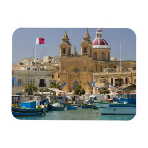 Hafen von Marsaxlokk auf der Mittelmeerinsel Magnet