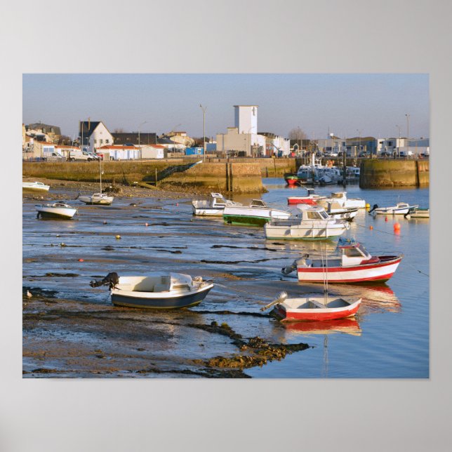 Hafen von Saint-Gilles-Croix-de-Vie in Frankreich Poster (Vorne)