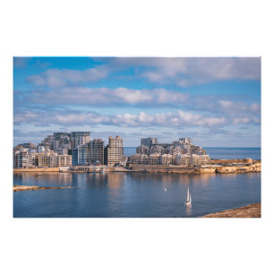 Hafen von Sliema und Wolkenkratzer in Malta Fotodruck