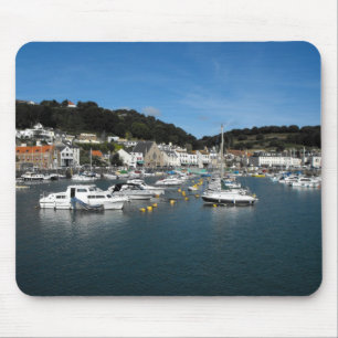 Hafen von St. Aubin bei Flut Mousepad