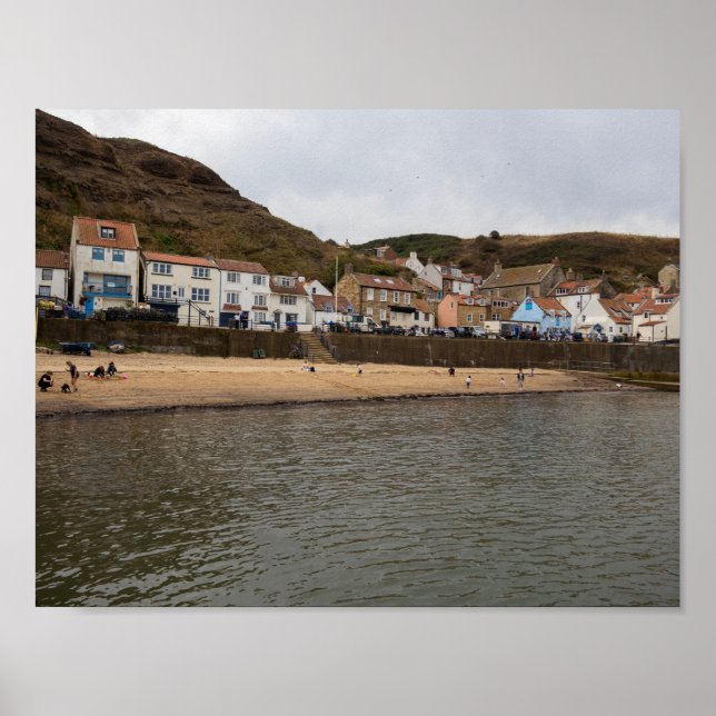 Hafenansicht des Dorfes Staithes Poster (Vorne)