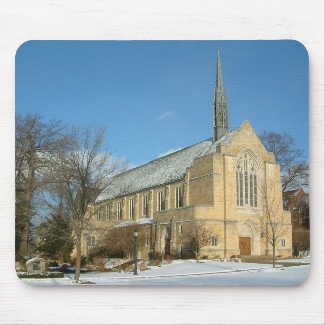 Hafenkapelle im Winter an der Grove City Uni Mousepad (Vorne)