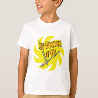 Haften Sie es der T - Shirt des Kindes