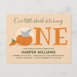 Hai macht einen Pumpkin ersten Geburtstag Einladungspostkarte