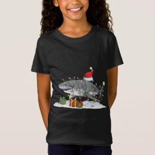 Hai umgeben von Weihnachtsbäumen Christma T-Shirt