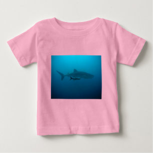 Haie Fische Meer Wasser Tropical Beach Peace Liebe Baby T-shirt