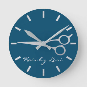 Hair Stylist Silver  Scissors Personalized Runde Wanduhr
