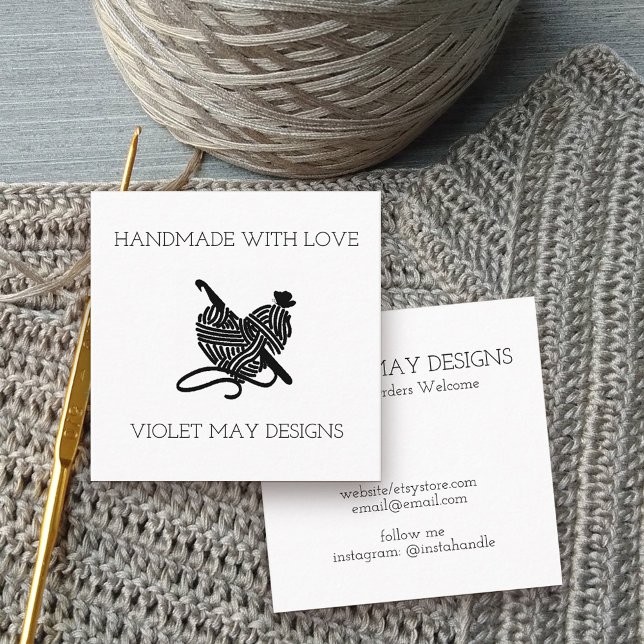 Häkelgarn und Garnherz Handgefertigt mit Liebe Quadratische Visitenkarte (Handmade with love business cards with crochet theme)