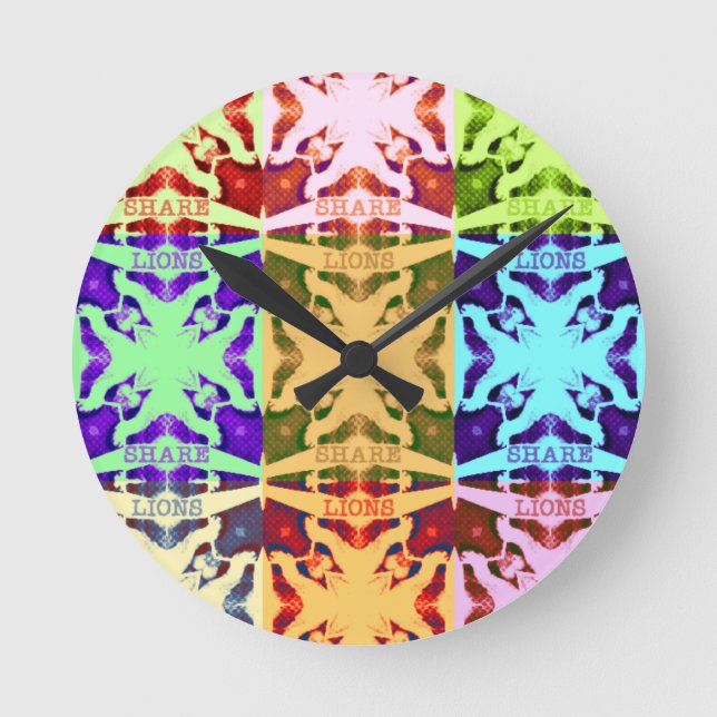 Hakuna Matata Löwengeschenk Runde Wanduhr (Vorderseite)