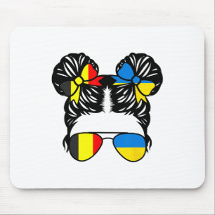 Halb belgisches halb ukrainisches Mädchen Belgien  Mousepad