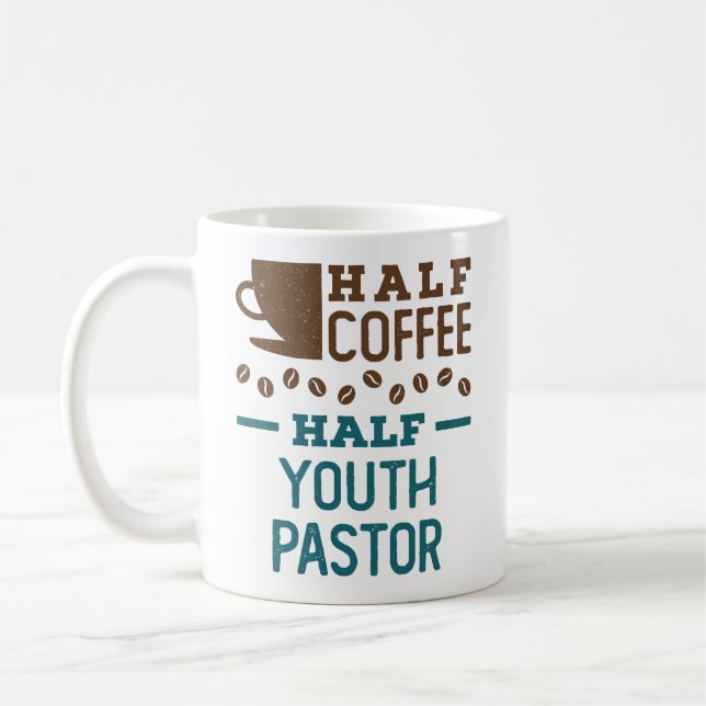 Halb Kaffee halb Jugendpastor Kaffeetasse (Links)