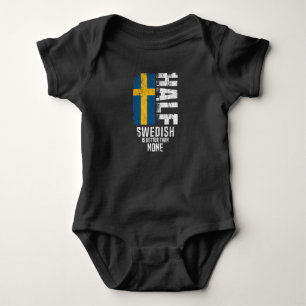 Halb Schwedisch ist besser als keine lustige Schwe Baby Strampler
