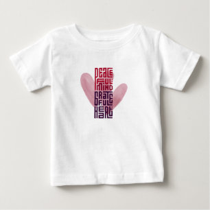 Halbärmeliges weißes T-Shirt mit rosa Herz-Design