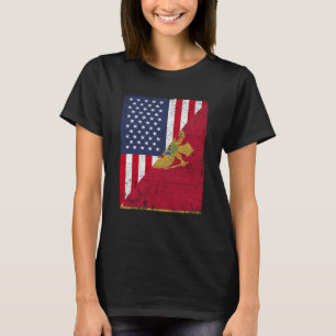 Halbe Flagge USA Halbmontenegrinnen Flagge Amerika T-Shirt