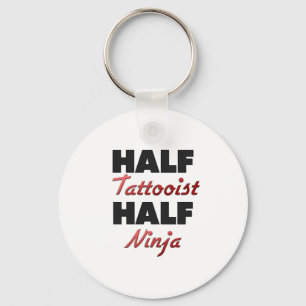 Halber Tattooist halbes Ninja Schlüsselanhänger