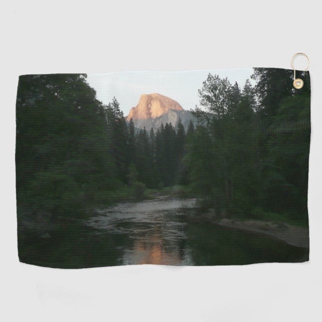 Halbkuppel Sonnenuntergang im Yosemite Nationalpar Golfhandtuch (Horizontal)