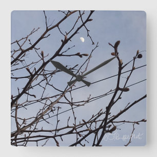 Halbmond im Tageslicht Quadratische Wanduhr