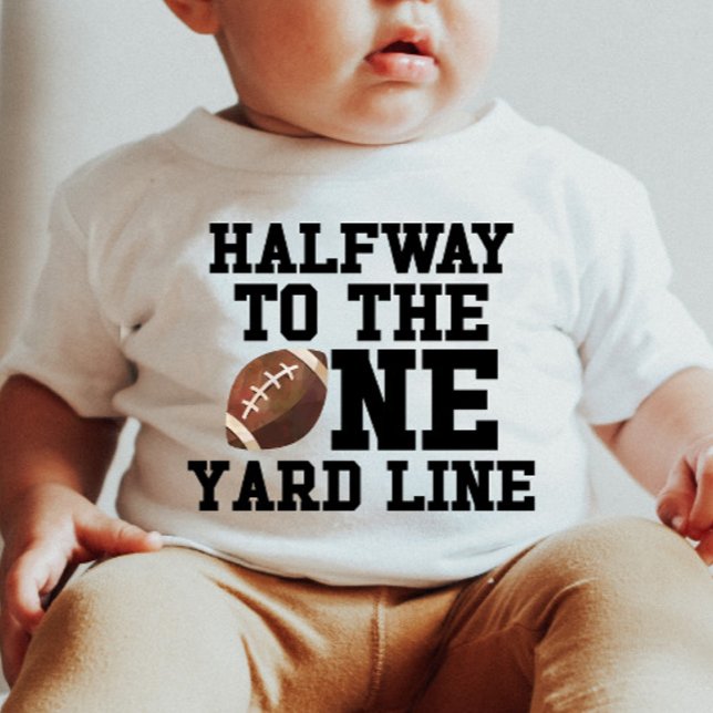 Halbpension bis 1 Yard Line Fußball Halbpension Ge Baby T-shirt (Von Creator hochgeladen)