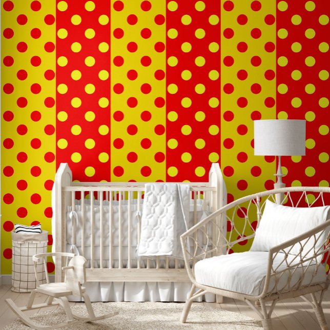 Halbrotes Polka-Dots-Design Tapete (Von Creator hochgeladen)