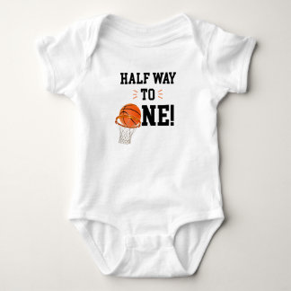 Halbwegs zum ersten Basketball-Shirt, Halbzeit, Ba Baby Strampler