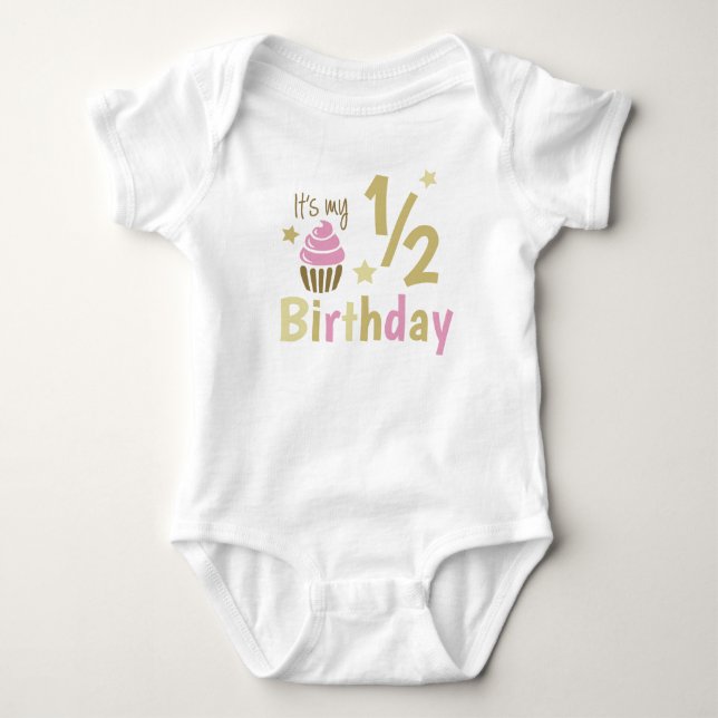 Half Birthday Girl Baby Strampler (Vorderseite)