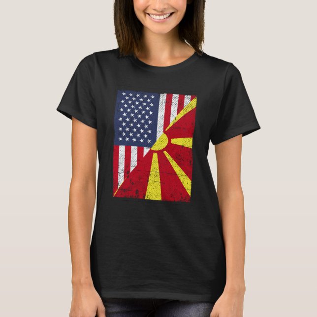 Half USA Flag Half Macedonia Flag American Macedon T-Shirt (Vorderseite)