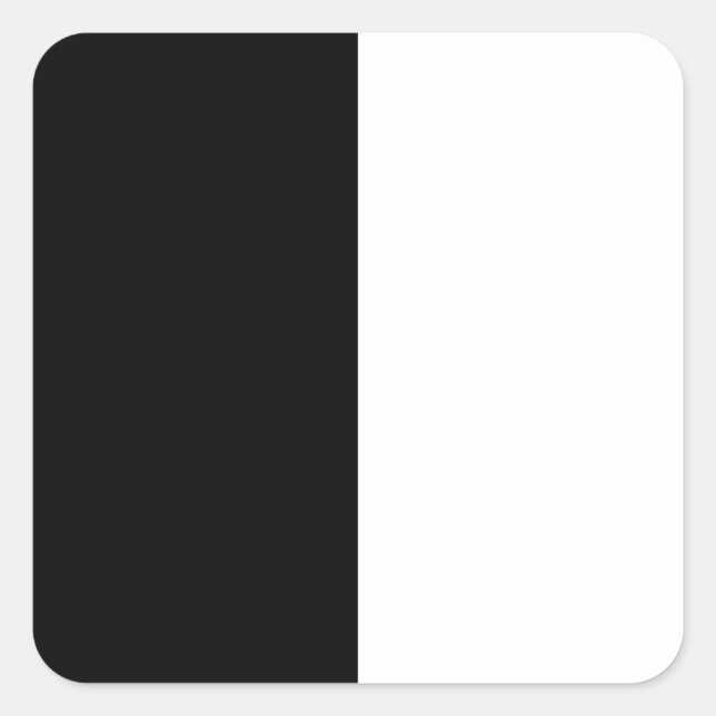 half white half black, half black half white quadratischer aufkleber (Vorderseite)