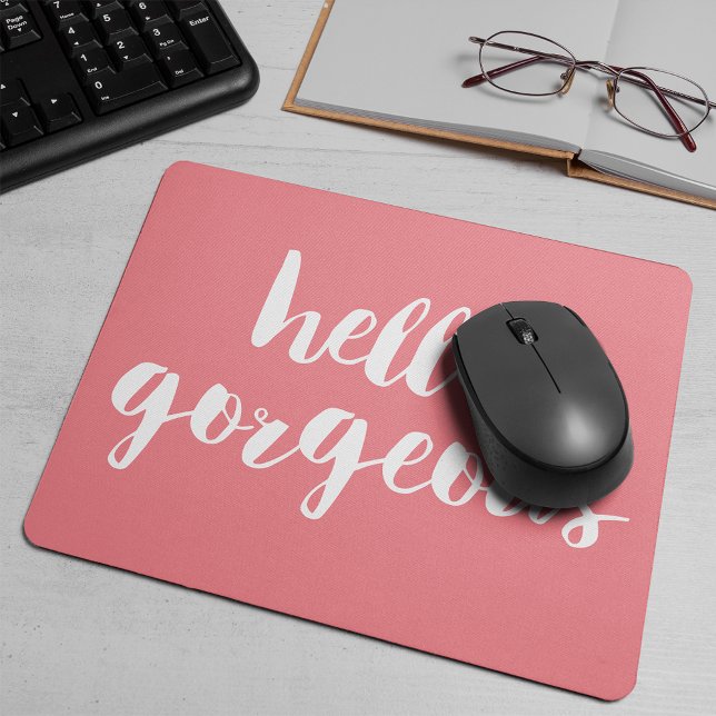 Hallo Gorgeous Coral Pink & White Mousepad (Von Creator hochgeladen)