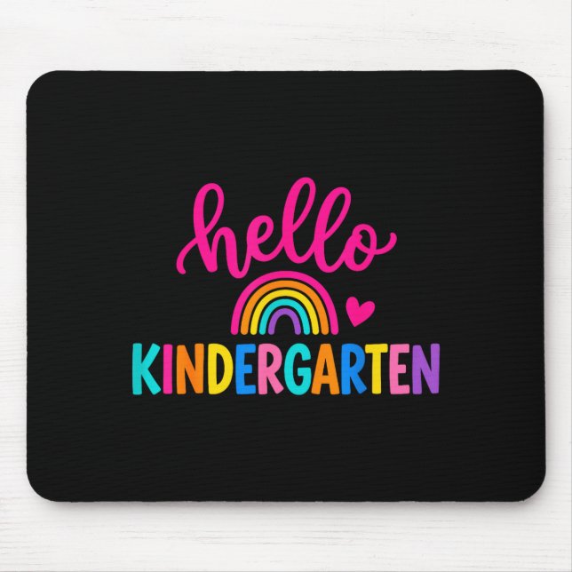 Hallo Kindergarten farbenfroher Regenbogen Herz zu Mousepad (Vorne)