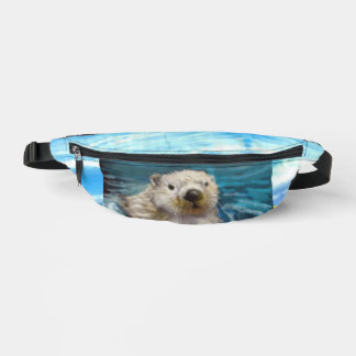 Hallo von einem Otter-bedruckten Rucksack