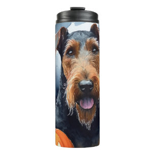 Halloween Airedale mit Kürbissen Gruselig Thermosbecher