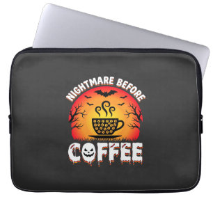 Halloween-Albtraum vor Kaffee-Fledermaus-Sonnenunt Laptopschutzhülle