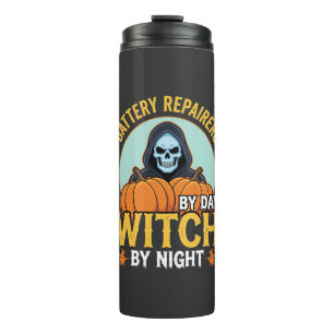 Halloween-Batterie-Reparierer Hexe bei Nacht Desig Thermosbecher