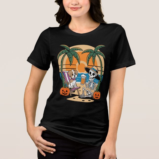 Halloween Beach Vibes Skelett mit Biervector Tri-Blend Shirt (Vorderseite)
