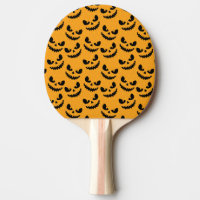 Halloween: beängstigende Gesichter, Vintager Stil.