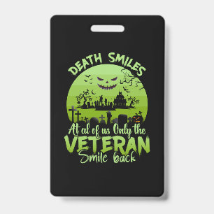 Halloween bei Al Of Us Lächelt nur der Veteran zur Ausweis