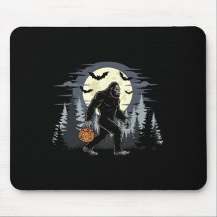 Halloween Bigfoot Sasquatch im Wald Jack-o-l Mousepad