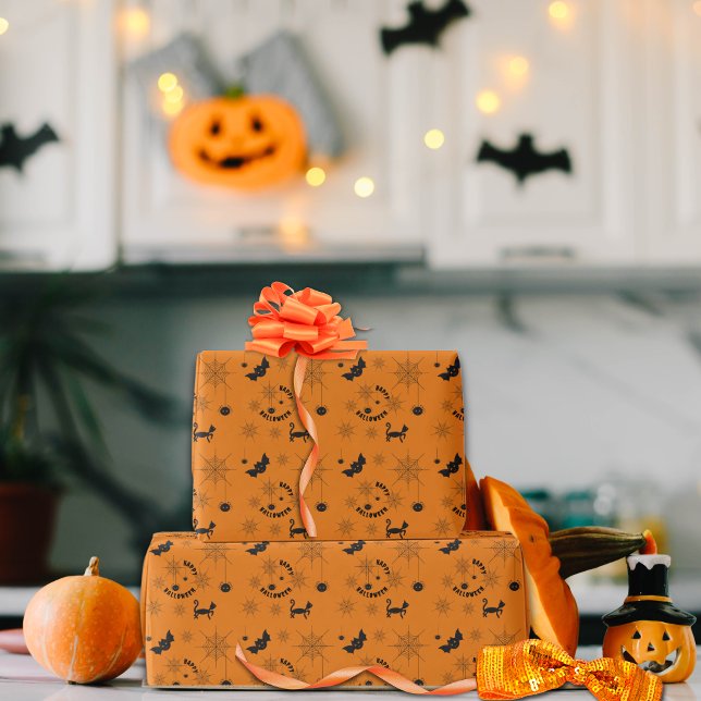 Halloween Black and Orange Wrapping Paper Geschenkpapier (Halloween Black & Orange Traditional Wrapping Paper with black cats, cobwebs, spiders and bats.)