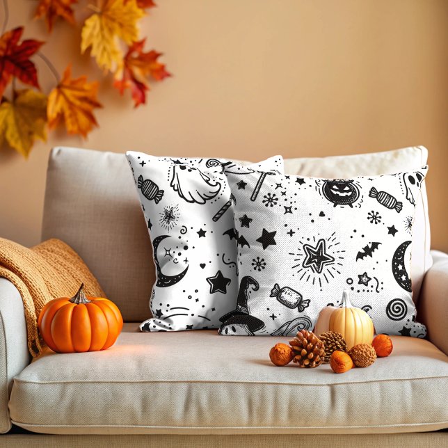 Halloween Black and White Line Art Kissen (Von Creator hochgeladen)