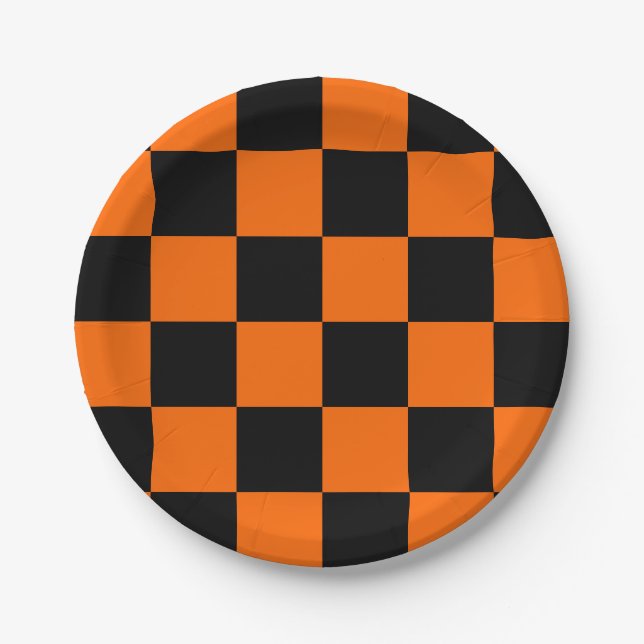Halloween Black Orange Checkered Pappteller (Vorderseite)