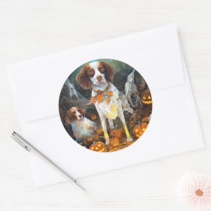 Halloween Brittany Spaniel mit Pumpkins Beängstige Runder Aufkleber