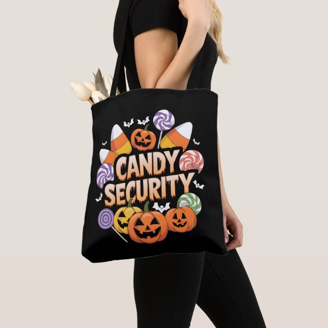 Halloween Candy Security (Von Nahem)