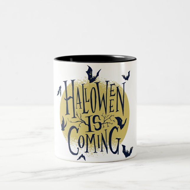 Halloween Collection - Halloween kommt Zweifarbige Tasse (Mittel)
