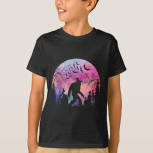 Halloween Creepy Sasquatch im Friedhof Spooky T-Shirt