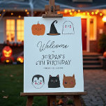 Halloween Friends Modern Birthday Willkommenszeich Poster<br><div class="desc">Ein modernes Halloween-Design mit Kürbis, Vampir, Hexenhut, schwarzer Katze, Geist und einem Werwolf, der in einem schlichten zeichnend Stil mit spöttischer Typografie illustriert ist. Ein niedliche Geburtstag Party Begrüßungsschild, das zu unserem "Halloween Friends Niedlich Modern Boy Birthday Party"-Design passt. Durchsuchen Sie die auf dieser Seite verlinkte Sammlung für passende Artikel...</div>